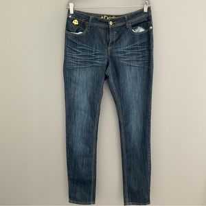 Dereon blue jeans with gold accents